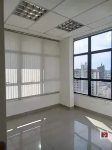 Sala Comercial para alugar, 171m² no Santa Efigênia, Belo Horizonte