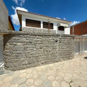 Imóvel Comercial com 4 Quartos para alugar, 150m² no Vila Eduardo, Petrolina