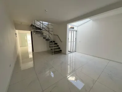 Casa com 3 Quartos à venda, 128m² no Jardim Adriana, Guarulhos