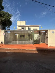 Casa com 4 Quartos para alugar, 200m² no Jardim Presidente, Rio Verde