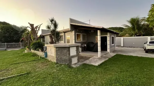 Casa com 5 Quartos à venda, 235m² no Coqueiral, Araruama