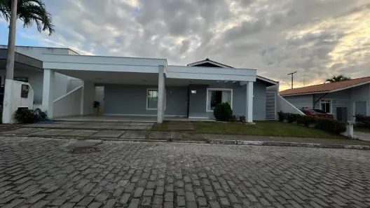 Casa de Condomínio com 3 Quartos à venda, 235m² no Pedra do Descanso, Feira de Santana