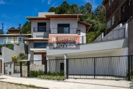 Casa com 4 Quartos à venda, 260m² no Trindade, Florianópolis