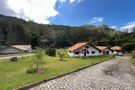 Casa com 3 Quartos à venda, 172m² no Mury, Nova Friburgo