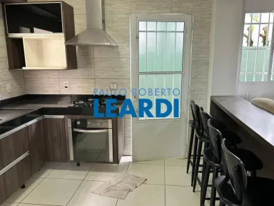 Sobrado com 2 Quartos à venda, 60m² no Jardim Portugal, Valinhos