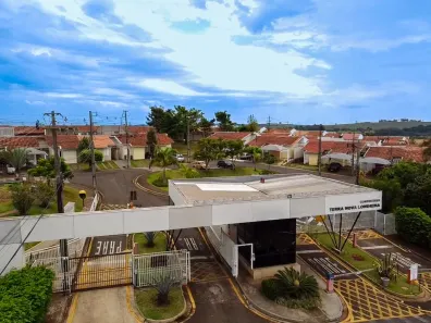 Casa com 2 Quartos para alugar, 81m² no Heimtal, Londrina