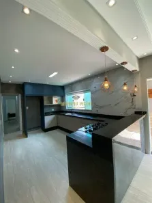 Casa com 3 Quartos à venda, 125m² no Vila Mazza, Suzano