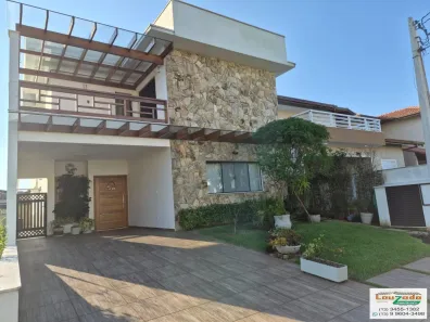 Sobrado com 4 Quartos à venda, 263m² no Jardim Márcia, Peruíbe