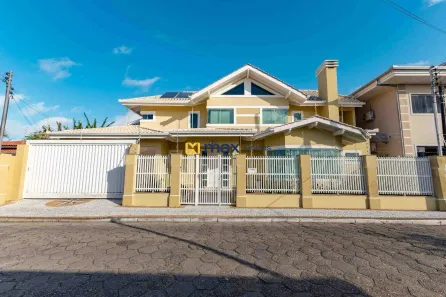 Casa com 4 Quartos à venda, 347m² no São João, Itajaí