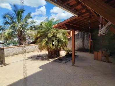 Casa com 2 Quartos à venda, 199m² no Santa Cecília, Juiz de Fora