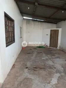 Casa com 3 Quartos à venda, 145m² no Conjunto Alvorada, Uberlândia