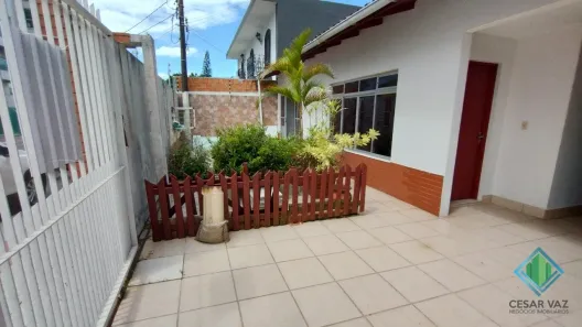 Casa com 4 Quartos à venda, 211m² no Barreiros, São José