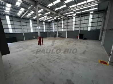 Galpão/Depósito/Armazém para alugar, 1700m² no Portão, Arujá