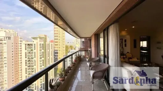 Apartamento com 3 Quartos à venda, 226m² no Vila Suzana, São Paulo