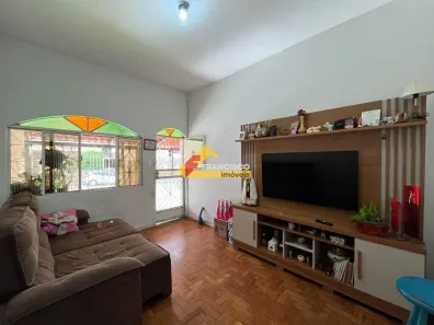 Casa com 3 Quartos à venda, 300m² no Catalão, Divinópolis