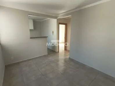 Apartamento com 2 Quartos para alugar, 45m² no Shopping Park, Uberlândia
