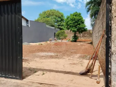 Lote/Terreno à venda, 300m² no Jaraguá, Uberlândia
