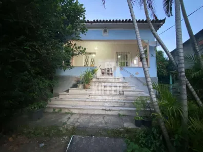 Casa com 3 Quartos à venda, 1600m² no Pita, São Gonçalo