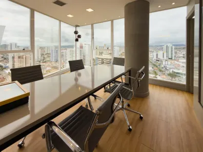 Sala Comercial com 4 Quartos para alugar, 50m² no Maurício de Nassau, Caruaru