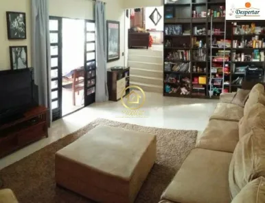 Sobrado com 3 Quartos à venda, 250m² no Parque Maria Domitila, São Paulo