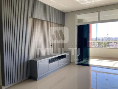 Apartamento com 3 Quartos para alugar, 130m² no Granada, Uberlândia