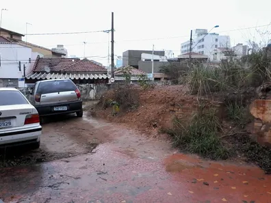 Lote/Terreno à venda, 242m² no Osvaldo Cruz, São Caetano do Sul