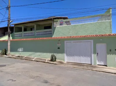 Casa com 3 Quartos à venda, 166m² no Jardim Country Club, Poços de Caldas