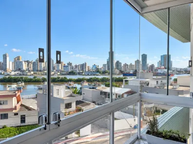 Apartamento com 3 Quartos à venda, 103m² no São Pedro, Navegantes