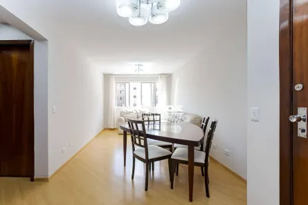 Apartamento com 2 Quartos para alugar, 63m² no Água Verde, Curitiba