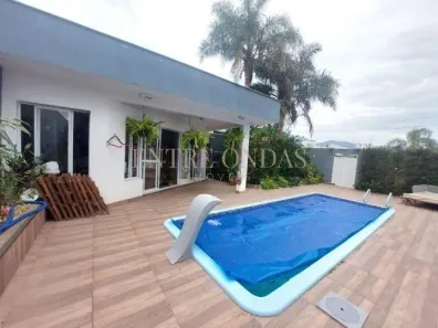 Casa com 4 Quartos para alugar, 400m² no Saco Grande, Florianópolis