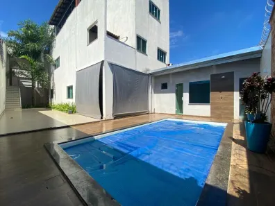 Sobrado com 5 Quartos à venda, 250m² no Nova Uberlândia, Uberlândia