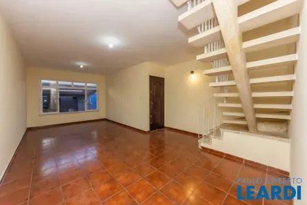 Sobrado com 3 Quartos à venda, 160m² no Sumaré, São Paulo