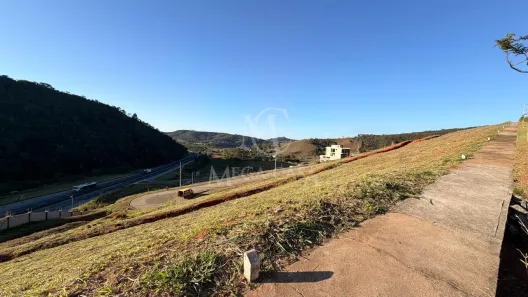 Lote/Terreno à venda, 300m² no Vina Del Mar, Juiz de Fora