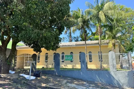 Casa com 3 Quartos para alugar, 70m² no Vila Santa Terezinha, Apucarana