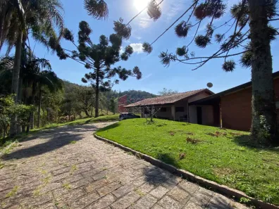 Fazenda/Sítio com 3 Quartos para alugar, 250m² no Loteamento Sítios de Santa Clara, Jundiaí
