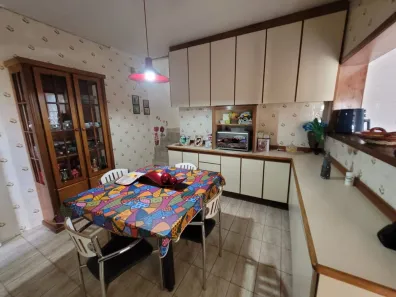Casa com 2 Quartos à venda, 117m² no Vila Vitória, Santo André