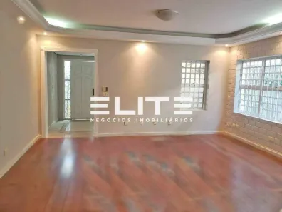 Sobrado com 3 Quartos à venda, 196m² no Vila Scarpelli, Santo André