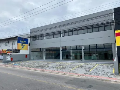 Sala Comercial para alugar, 840m² no Caminho Novo, Palhoça