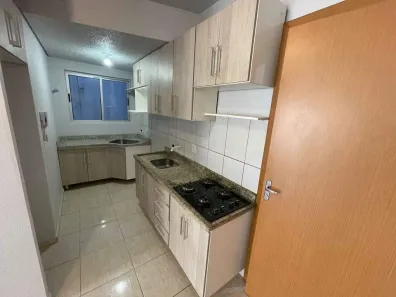 Apartamento com 2 Quartos para alugar, 49m² no Pinheirinho, Chapecó