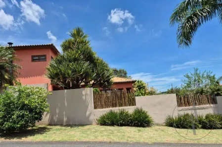 Casa de Condomínio com 3 Quartos para venda ou aluguel, 219m² no Centro, Araçoiaba da Serra