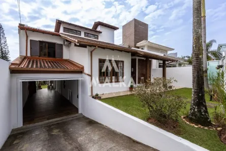 Casa com 4 Quartos à venda, 327m² no João Paulo, Florianópolis
