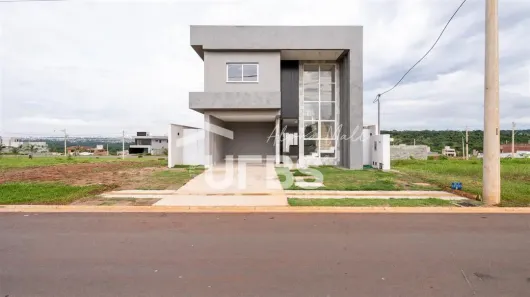 Casa de Condomínio com 3 Quartos à venda, 172m² no Jardins Parma, Senador Canedo