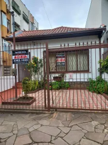 Casa com 2 Quartos para alugar, 228m² no Auxiliadora, Porto Alegre