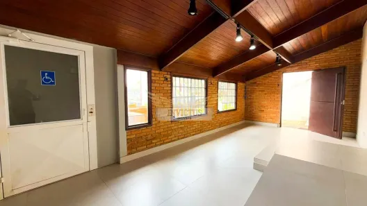 Imóvel Comercial para alugar, 240m² no Vila Bastos, Santo André
