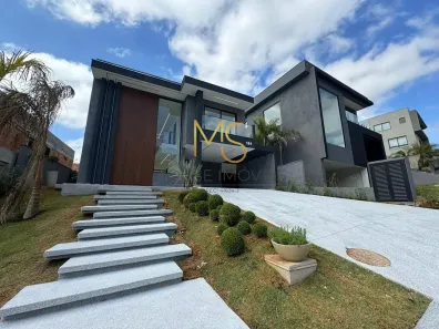 Casa com 4 Quartos à venda, 320m² no Moinho Velho, Embu das Artes