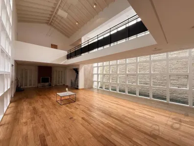 Casa com 4 Quartos para venda ou aluguel, 700m² no Vila Nova Conceição, São Paulo