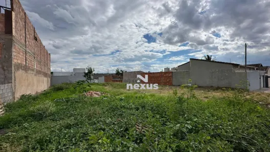 Lote/Terreno à venda, 300m² no Pampulha, Uberlândia