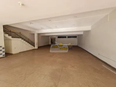 Galpão/Depósito/Armazém para venda ou aluguel, 429m² no São Benedito, Uberaba