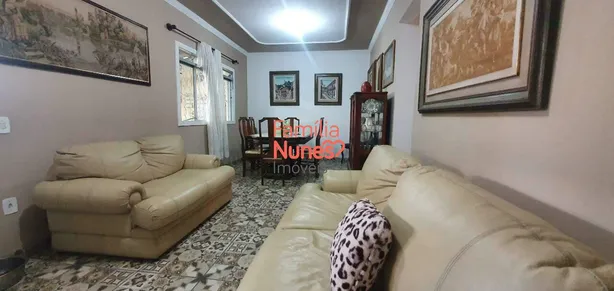 Casa com 3 Quartos à venda, 120m² no Granja Ouro Branco, Contagem