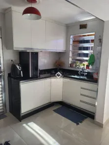 Casa com 3 Quartos à venda, 245m² no Vila São Pedro, São José dos Campos